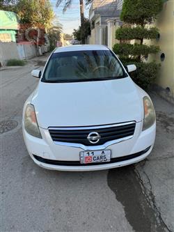 نيسان ألتيما